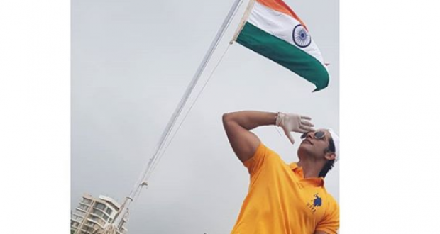 Actor Karanvir Bohra’s Independence Day post is the most inspiring